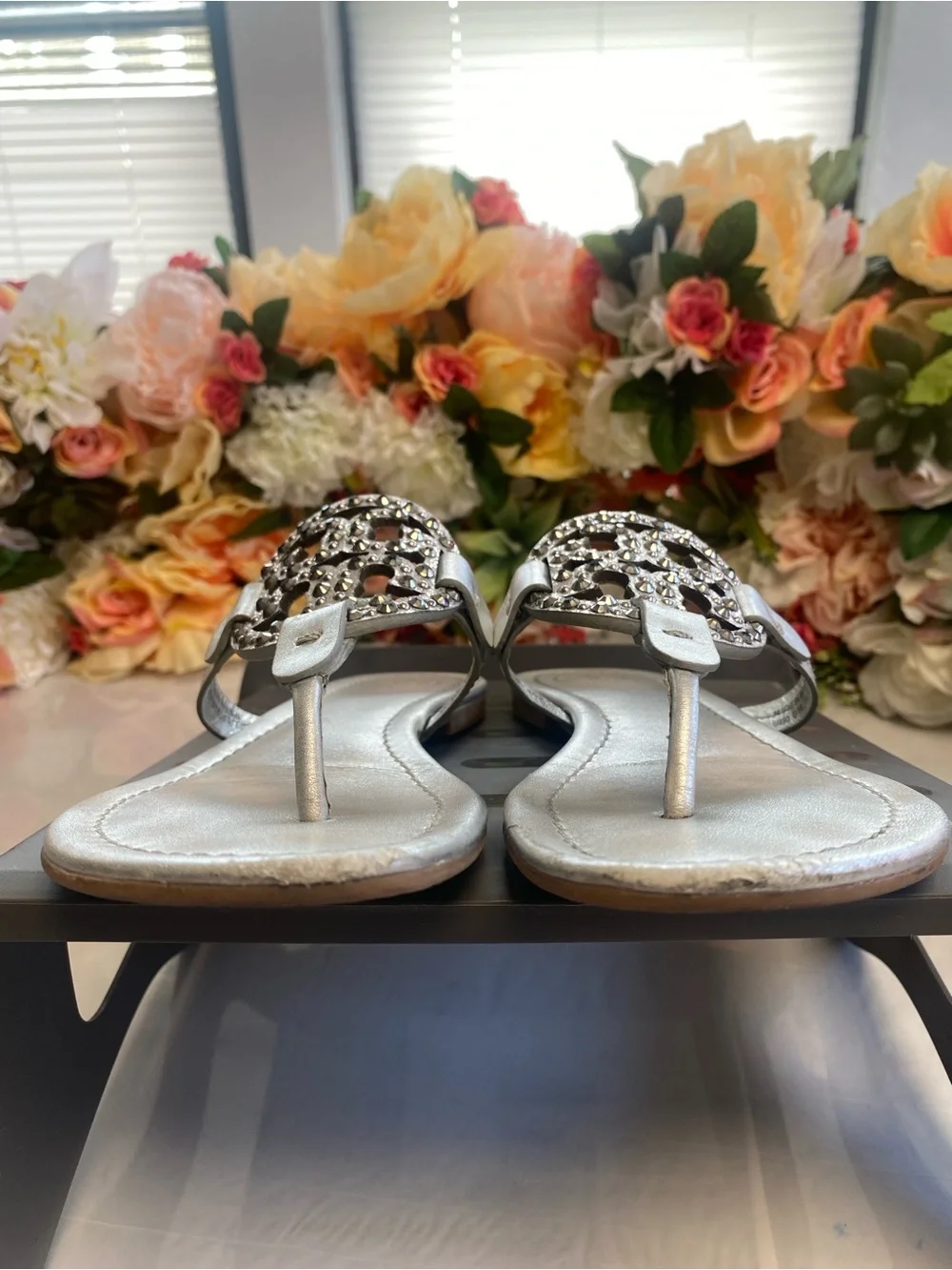 Tory Burch Miller Embellished Crystal Logo Metallic Silver Sandals Size 6M
